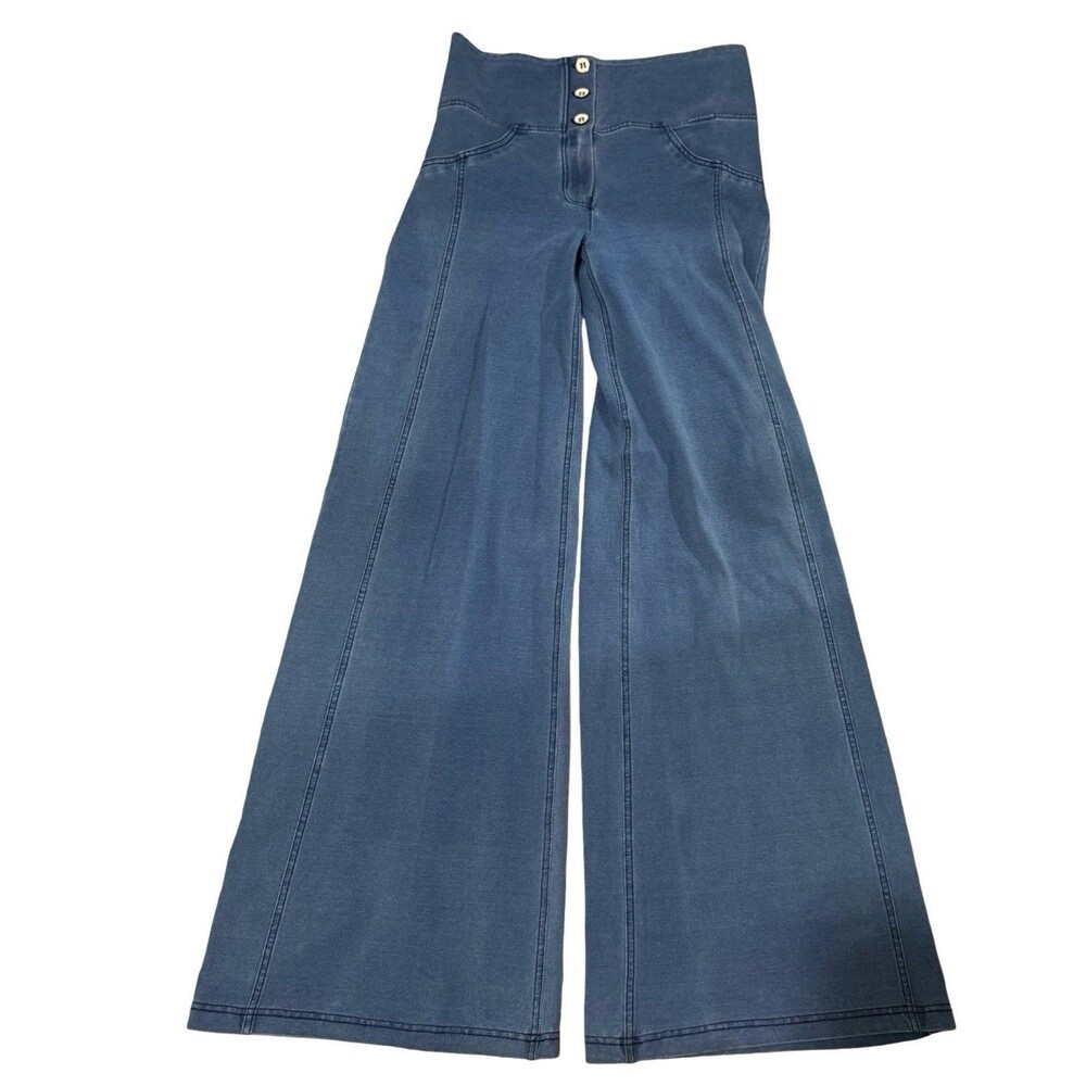FREDDY Denim Butt Lifting Jeans for Women Light Wash Size 8 No Pocket